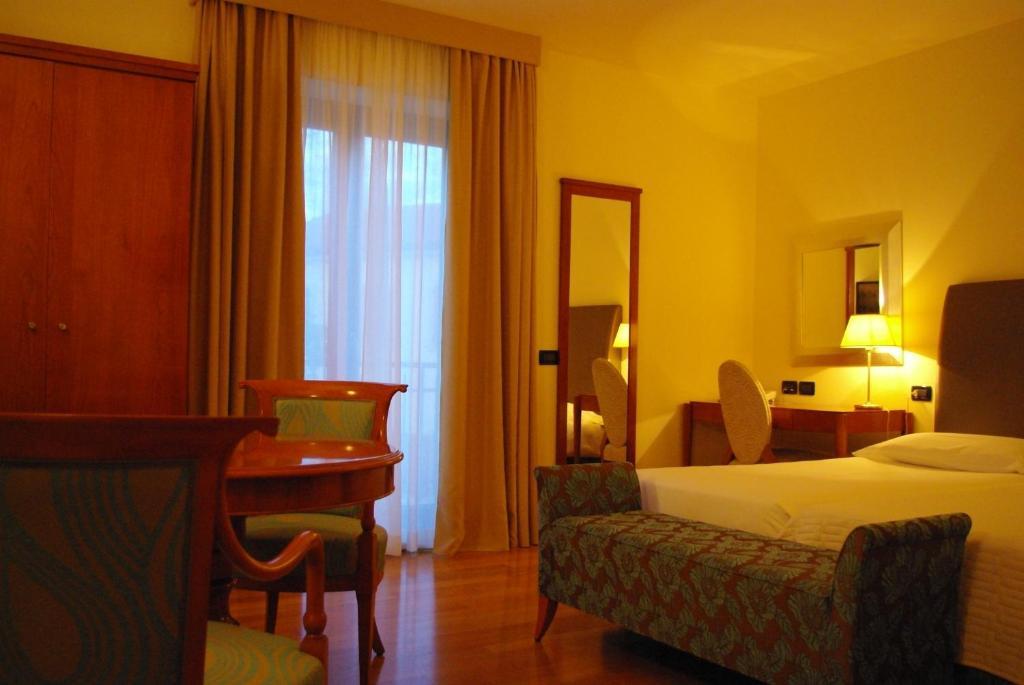 Dependance Lipa Hotel Базовица Стая снимка
